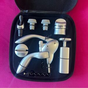 Houdini 7 piece Wine Opener Kit Set  in zippered case NWOT